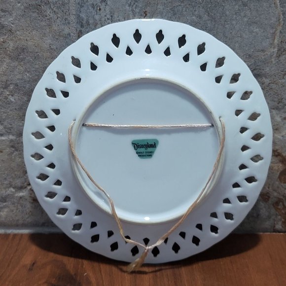 VTG Disneyland Sleeping Beauty Castle Wall Hanging Decorative Plate Disneyland S - Picture 3 of 11